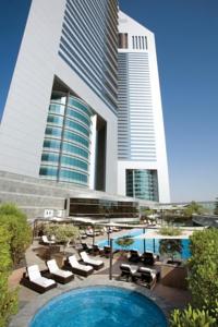 تور دبی هتل امارات تاور - آژانس مسافرتی و هواپیمایی آفتاب ساحل آبی